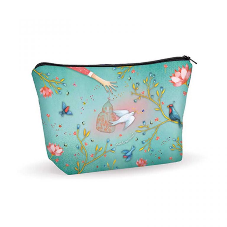 trousse à maquillage envolée sauvage illustrant des oiseaux sur fond turquoise. imprimée en France sur microfibre grattée