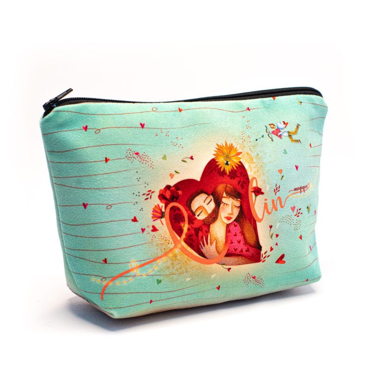 Trousse maquillage Câlin magique trousse maquillage illustrée calin, imprimée en France sur microfibre grattée